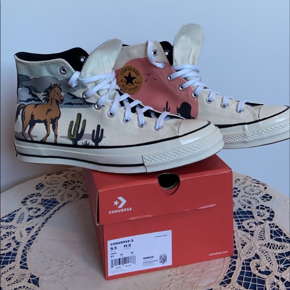 Western Converse NEW